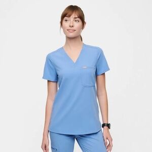 Figs light blue scrub set